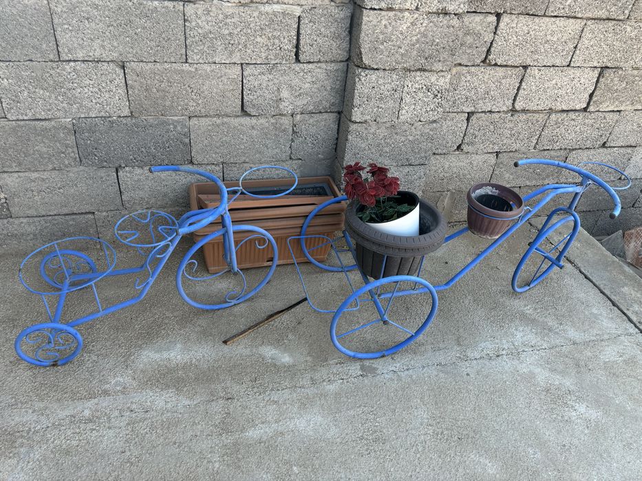 Велосипед түріндегі гүлге арналған вазалар