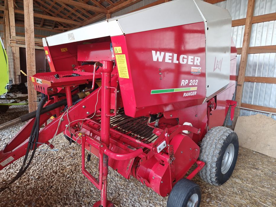 Presă balotiera Welger RP 202 LELY