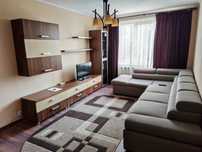 Dau în chirie apartament cu 3 camere