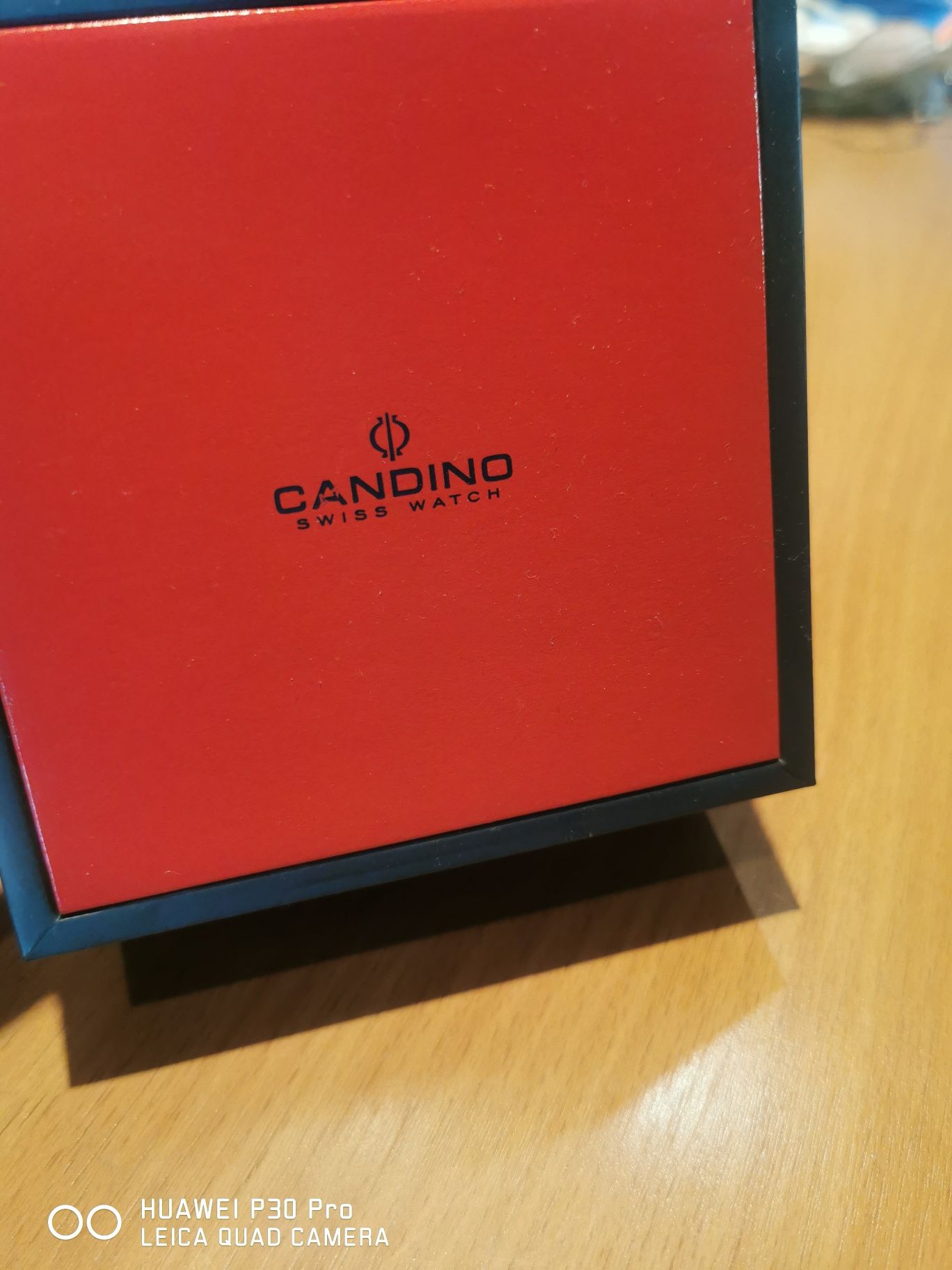 Часовник CANDINO