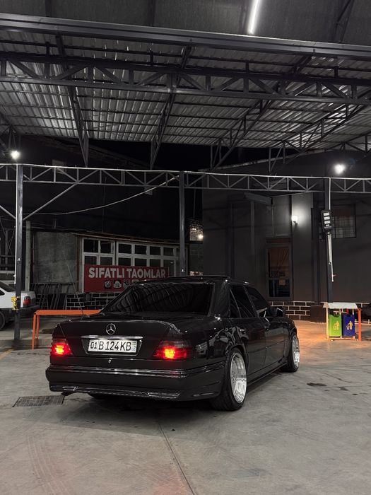 W 124  amg  sotiladi yil 1993 matir 111 e220 zavot