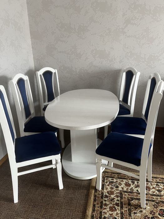 Продал стол, стулья