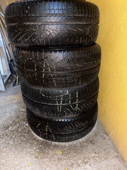 Черни гуми 225/45R17