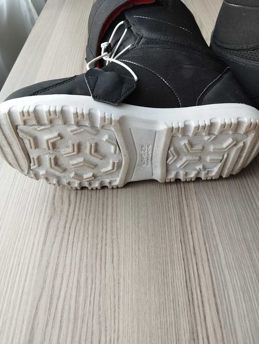 Сноуборд обувки Wedze размер М - цена 68 лв.