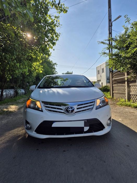 Toyota Avensis Service uri autorizate-flotă/anvelope Michelin