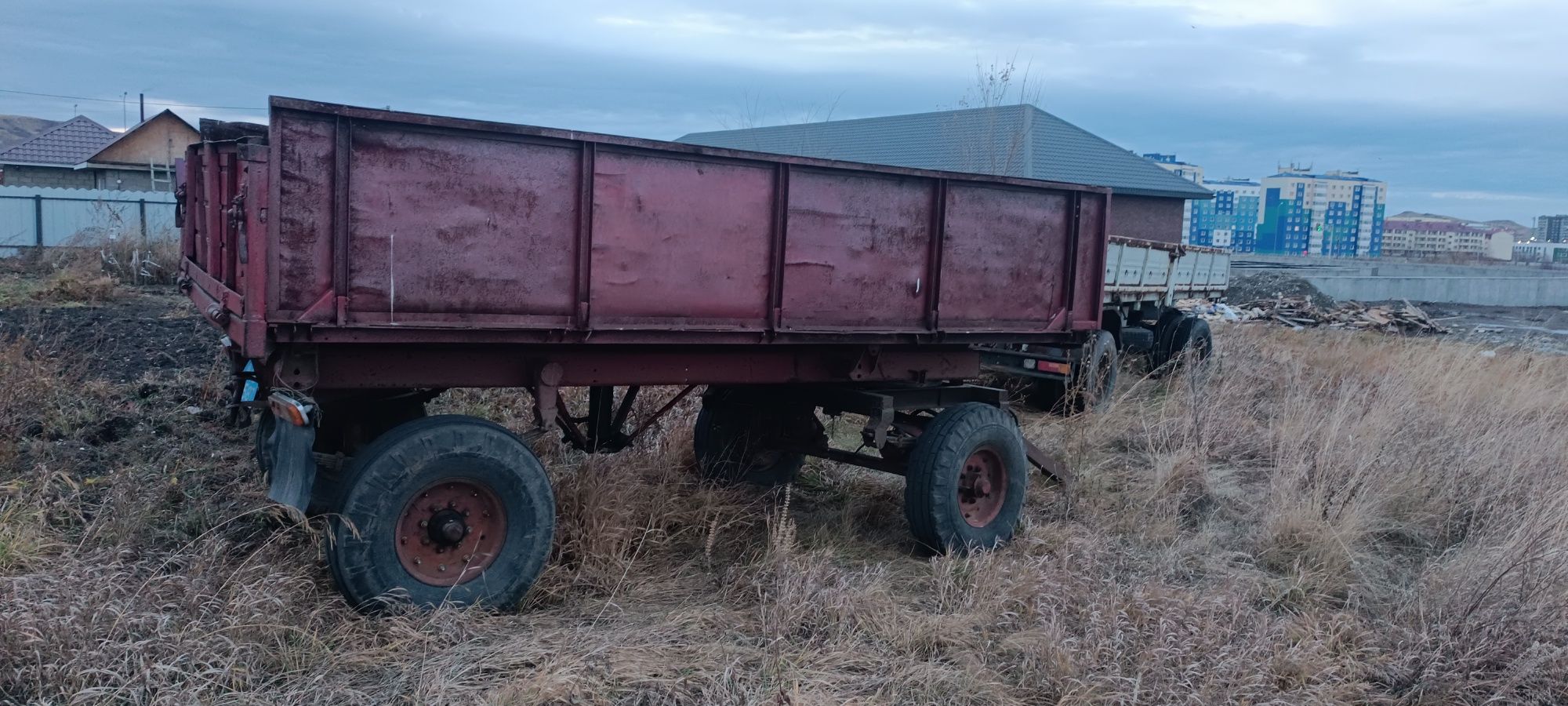 Продам прицеп 2ПТС-4