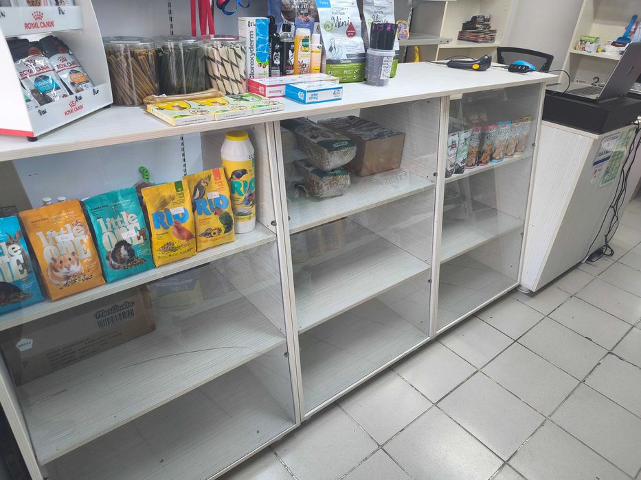 Vitrina magazin/petshop