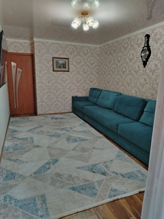 Сдаётся двухкомнатная  квартира