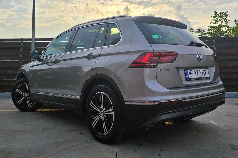 Volkswagen Tiguan CARAT Highline DSG Full LED, Cameră 360, Trapă, Navi
