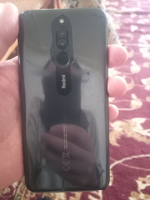 Redmi 8   xotirasi 4/64