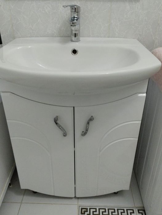 Продам раковину в комплекте