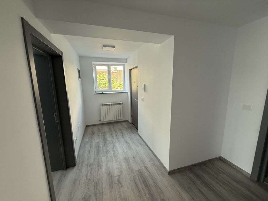 Spatiu comercial NOU 100mp ultracentral