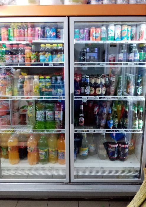 Vitrina frigorifica bauturi 2.5 m , 3 usi - Linde