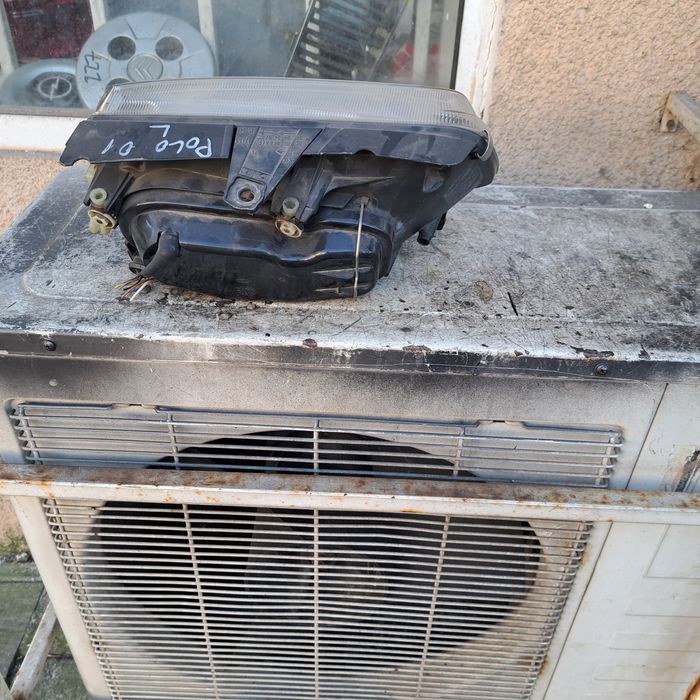 Оригинален фар Vw Polo feislift 99/01 Hella ляв