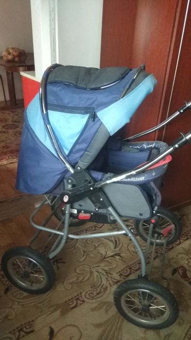 Коляска детская почти новая
