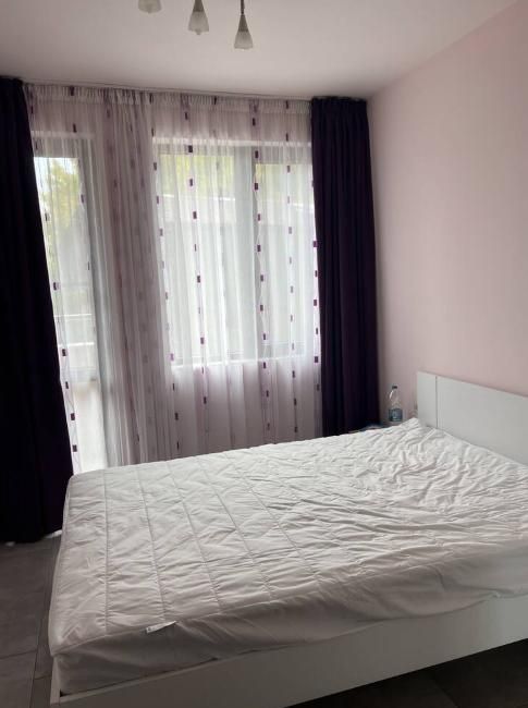 Двустаен апартамент в жк. Южен с наемател