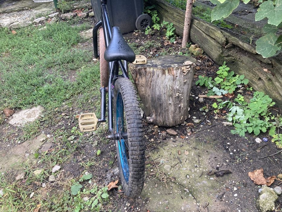 Vând bmx haro in stare ok