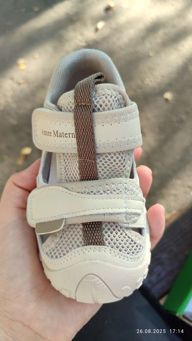 Продам сандали новые!