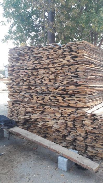 Доска Необрезная! Цена 20000 тг(2м) 25000 тг (3м) 25000(4м) 35000 (6м)