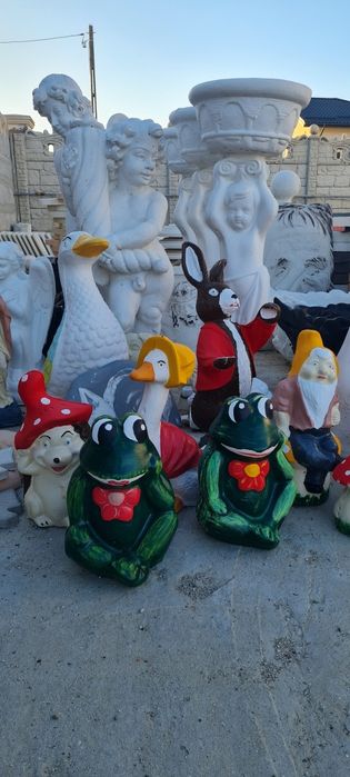 Decoratiuni gradina/pitici/vulturi de vânzare Galbinasi Buzau