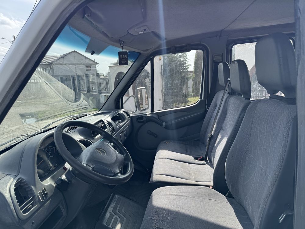 Vand mercedes sprinter 7 locuri basculabil sau schimb
