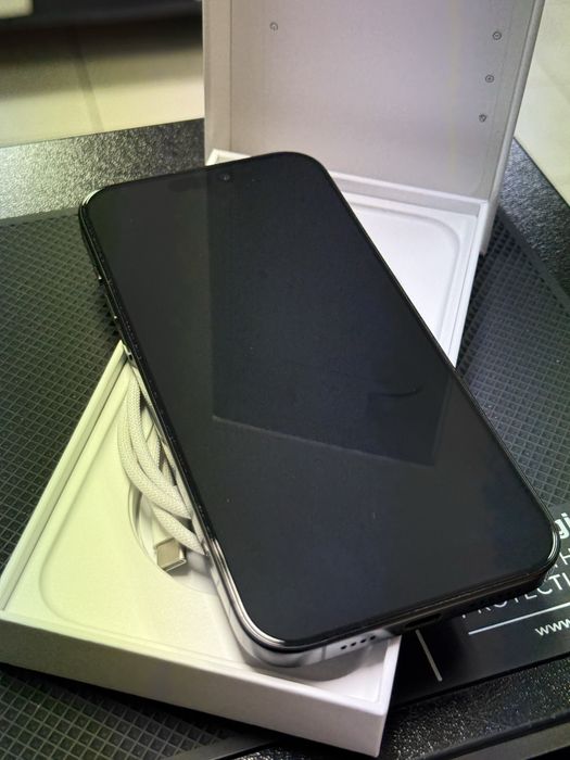 Apple iPhone 16Pro Max,Black Titanium,256GB *КатоНов*100%Battery*