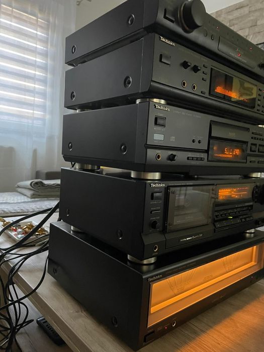 Linie Technics,Amplificator,preamplificator,dech,cd,procesor