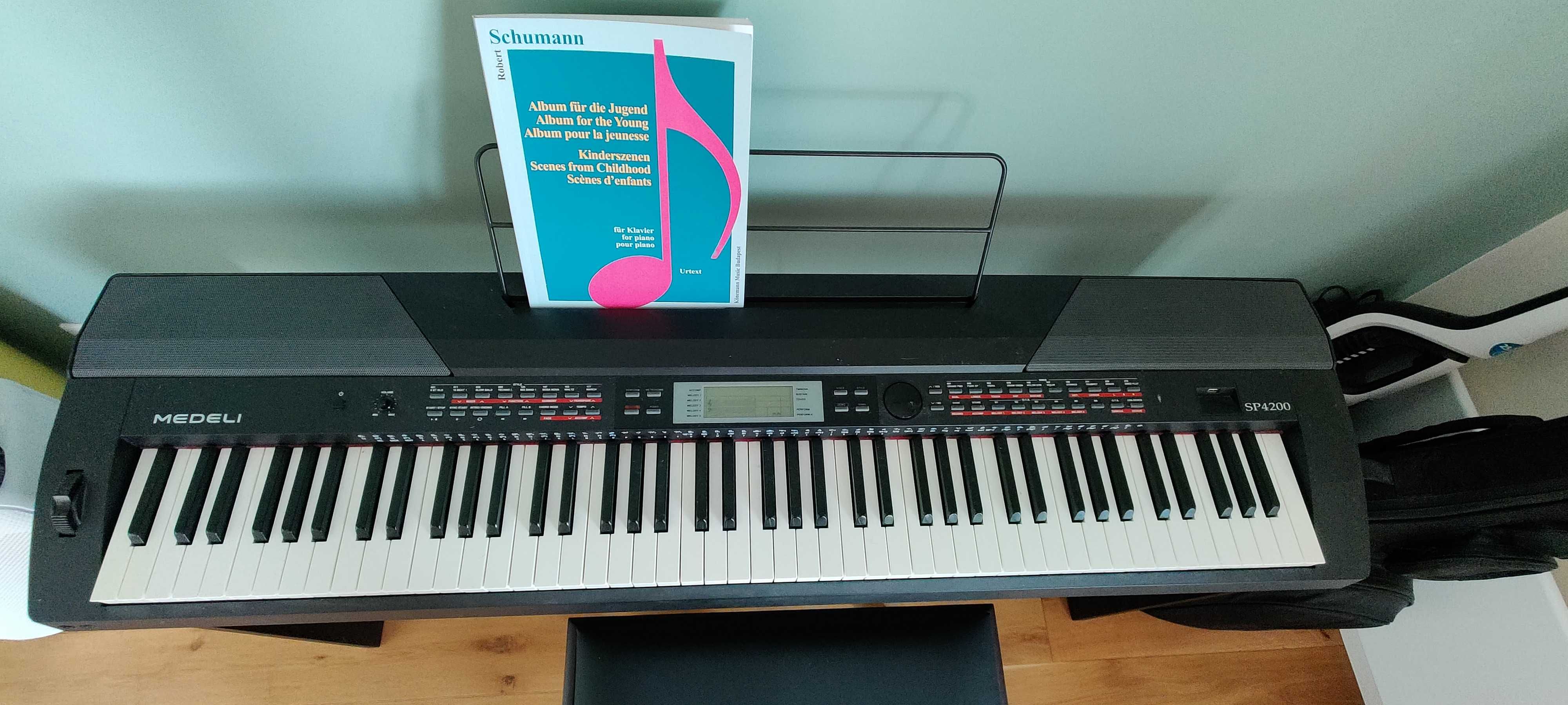 Електронно пиано Medeli SP4200 със стойка 88 клавиши