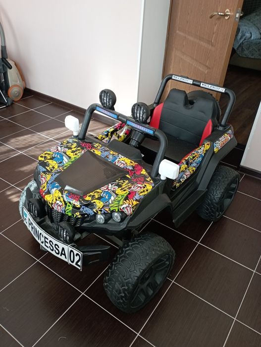 Детский электромобиль