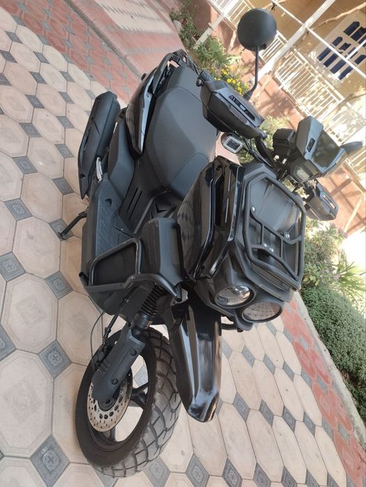 Скутер сотилади танк