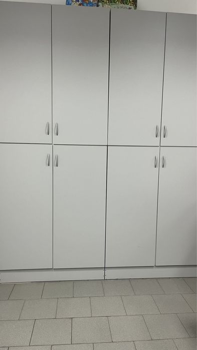 Продам шкафы 4 штуки