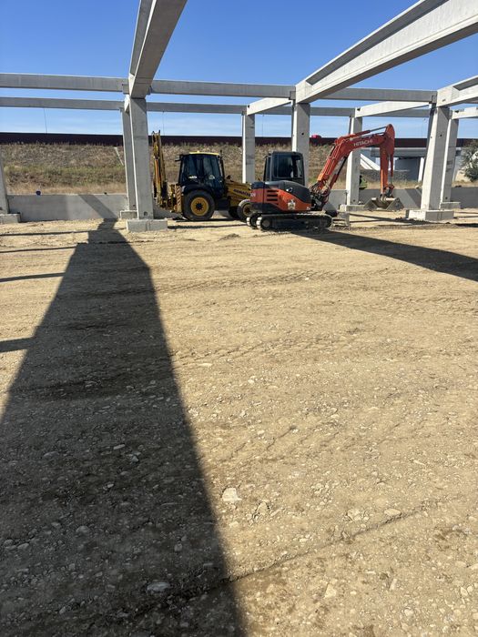 Buldoexcavator cu picon , excavatoare de toate marimile la SUXU !