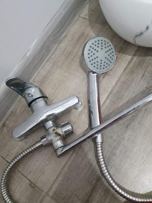 Смеситель для ванны