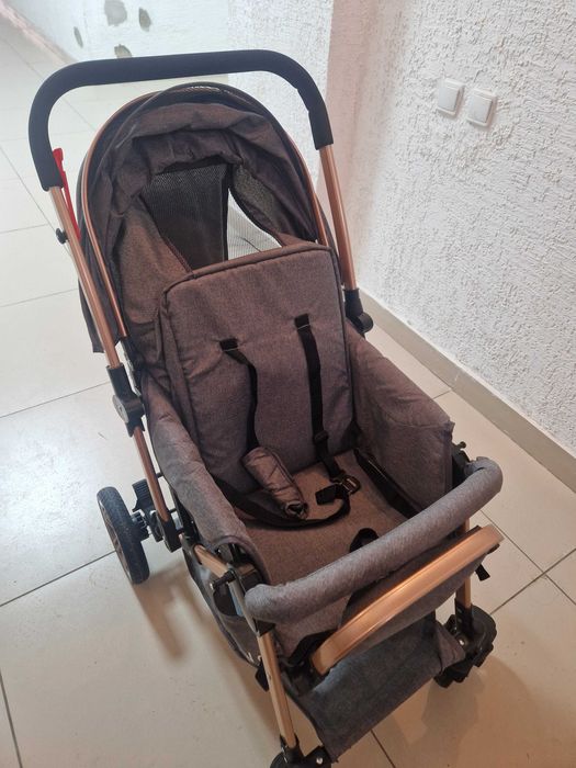 Коляска прогулочная