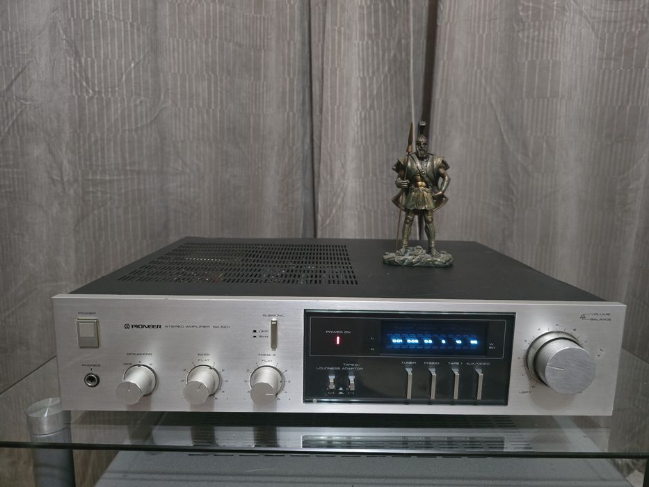 Amplificator Pioneer SA-520 "Blue Line" vu-metre albastre!!