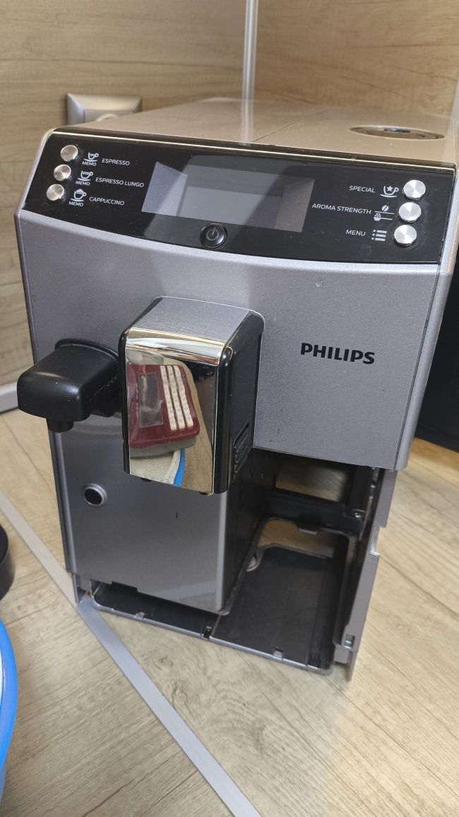 Кафеавтомат Philips Saeco HD8834/19