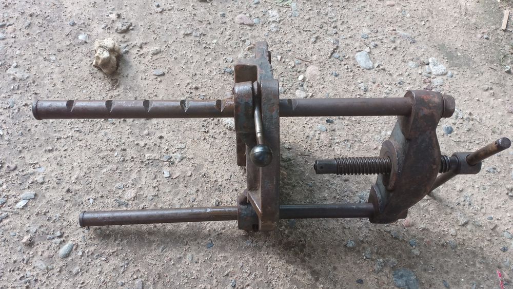 Продам пресс ручной зделанно в СССР очень удобный для дома , для ремон