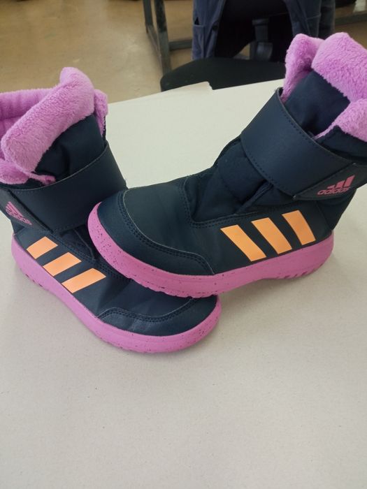 Зимни ботушки 38 и маратонки