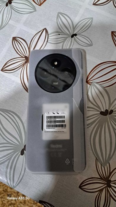 Продавам чисто нов телефон Redmi 14C 128 gb 8 gb ram!!!