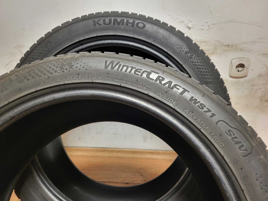 2 бр. 275/45/21 Kumho DOT1922 / зимни гуми
