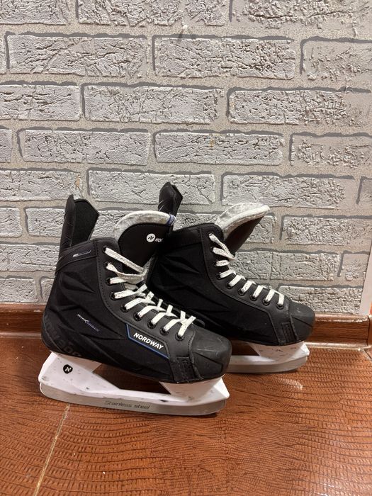 Продам коньки Nordway 300