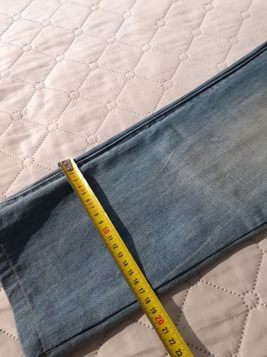 AJ Armani Jeans оригинални дънки в топ състояние