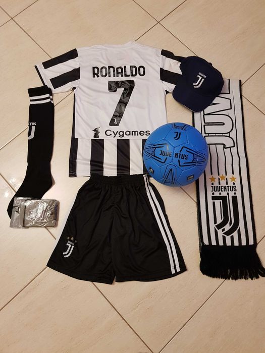 Детско Анцуг + Екип МЕси PsG/ Роналдо Manchester Ronaldo  Juve Messi