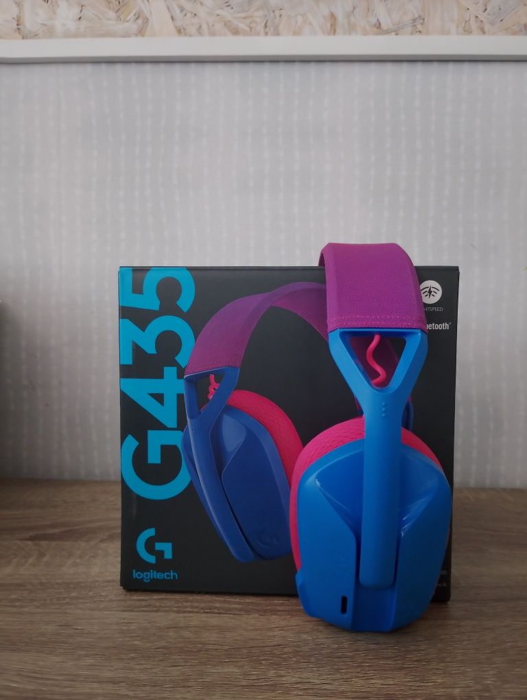 Безжични слушалки Logitech G435