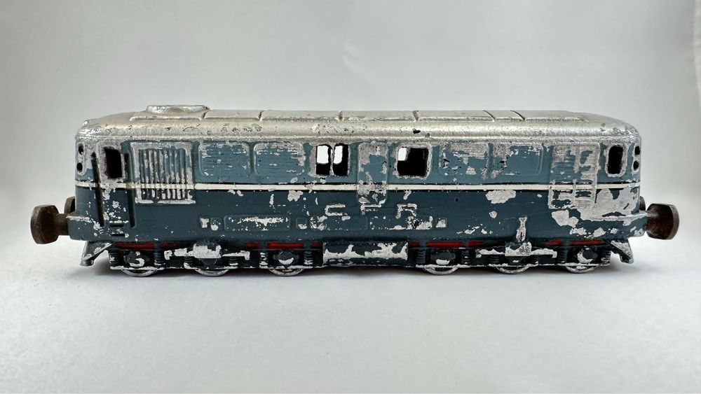 Locomotiva CFR macheta model mulaj veche de colectie tren
