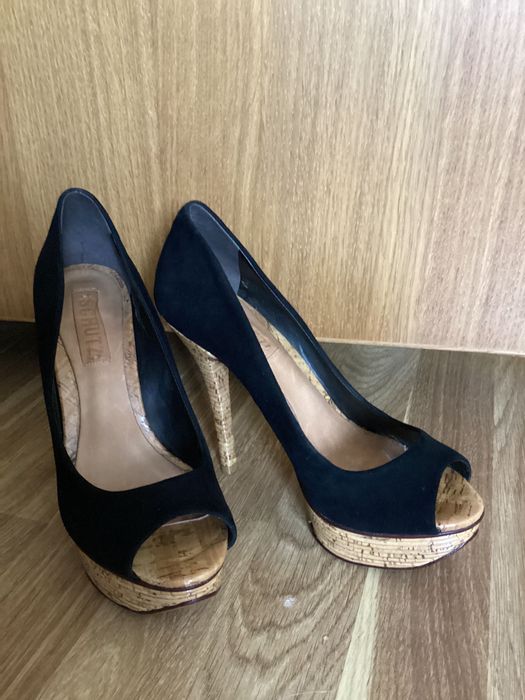 Pantofi piele întoarsă marca SCHUTZ, pentru ocazii de neuitat, 38