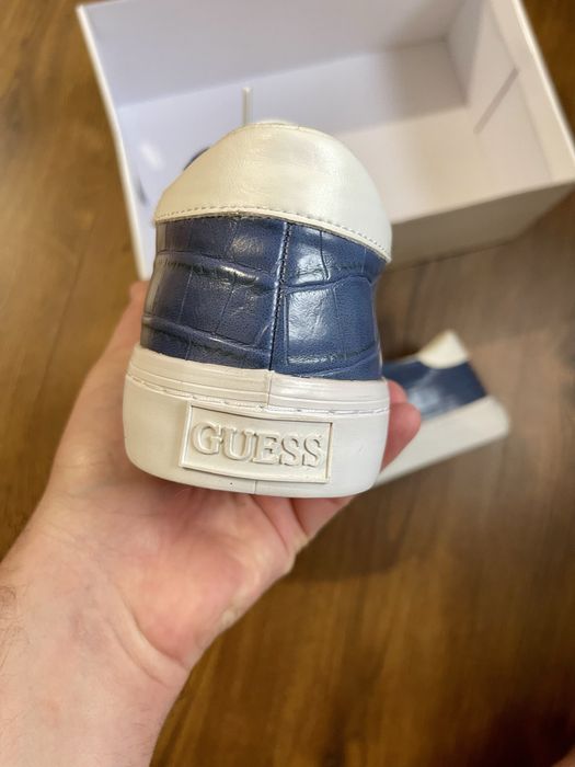 Adidasi / Sneakers Guess Ester