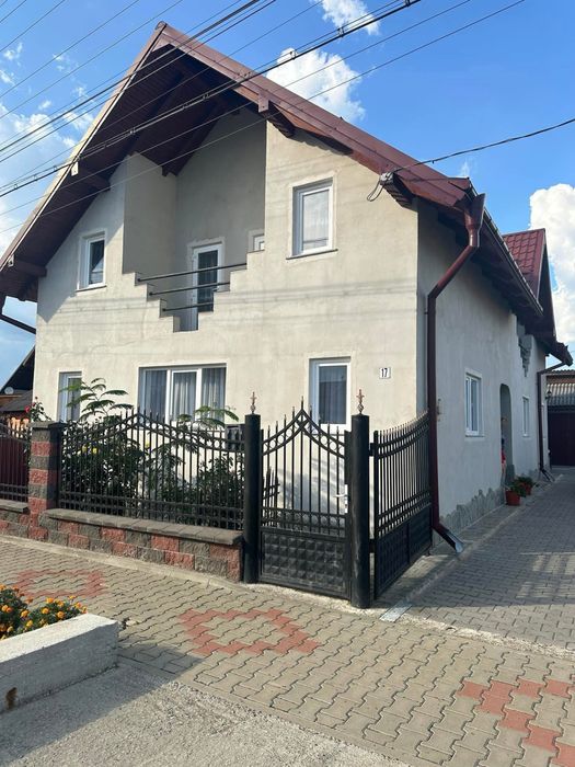 Vand casa in Dornesti