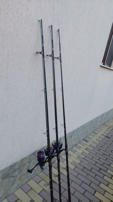 Set crap: 3 x caperlan xtrem 9 de 3.60m/3,25lb,  3 x wychwood riot 65