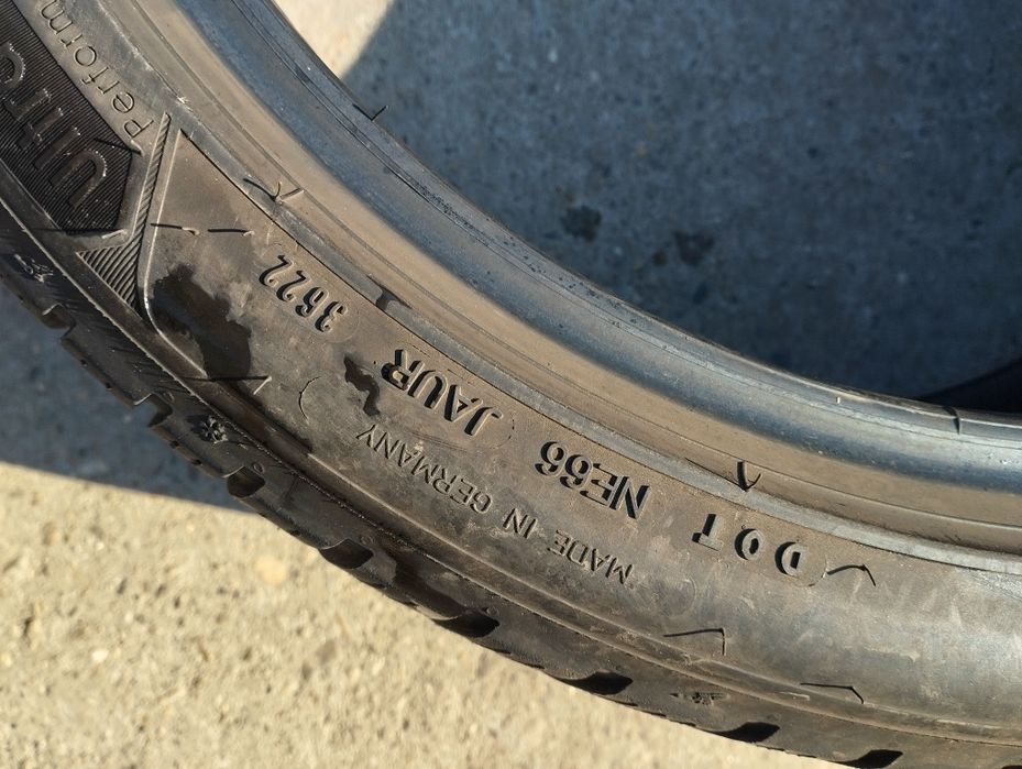 2  buc 245 40 r19 98v goodyear , iarna, dot 2022